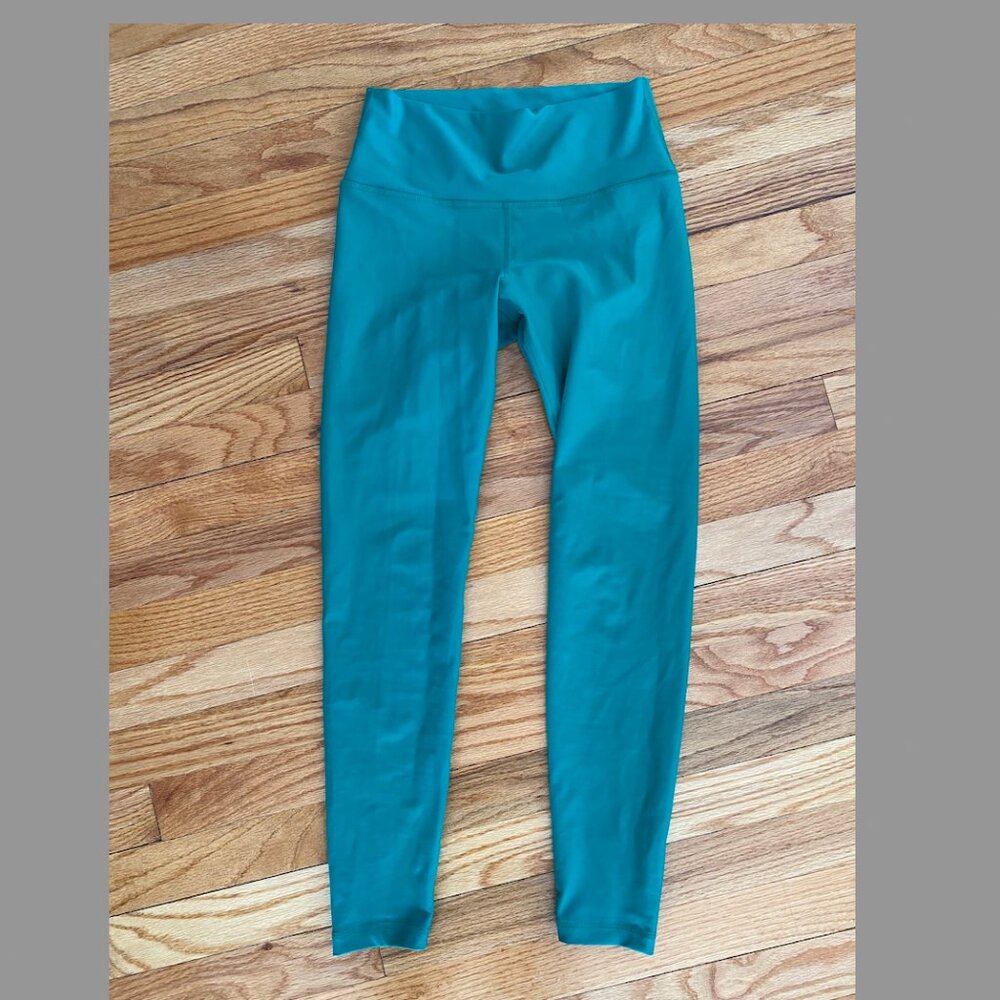 NWOT Old Navy High-Rise leggings size S